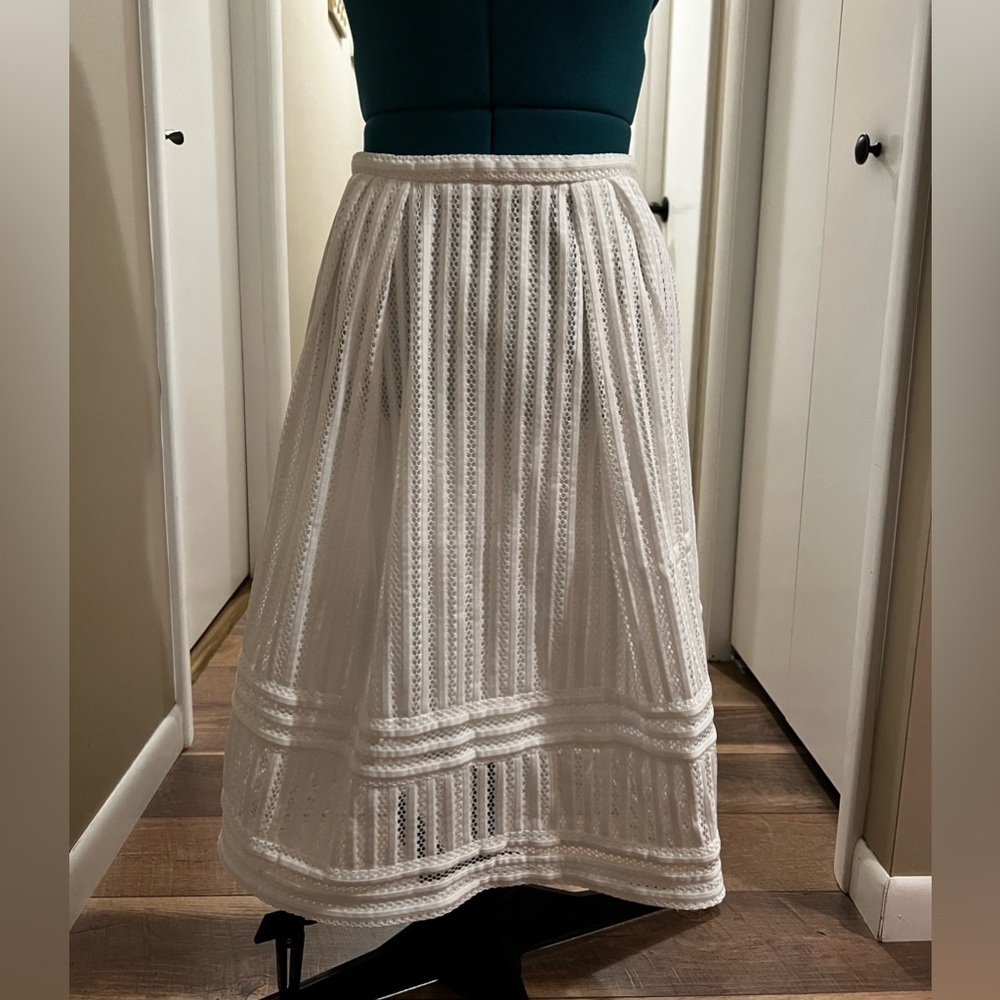 White Aline skirt